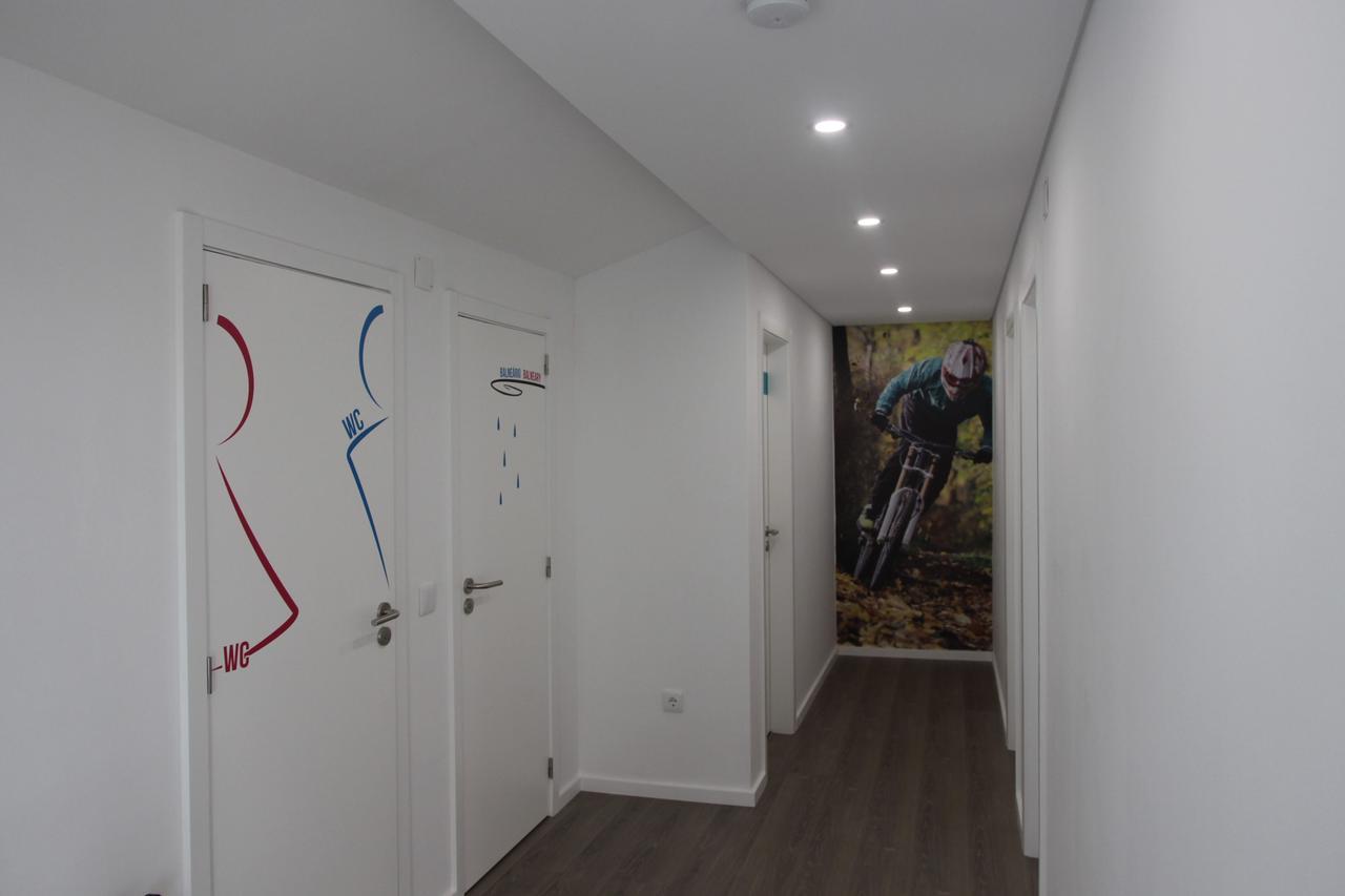 Uau Hostel 피게이라다포즈 외부 사진
