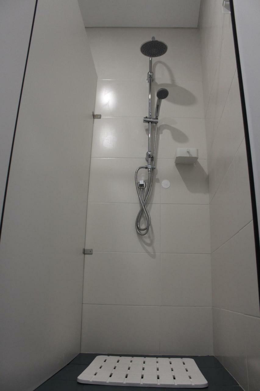 Uau Hostel 피게이라다포즈 외부 사진